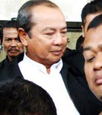 Bekas Gubernur BI Burhanuddin Abdullah Hadapi Sidang Perdana